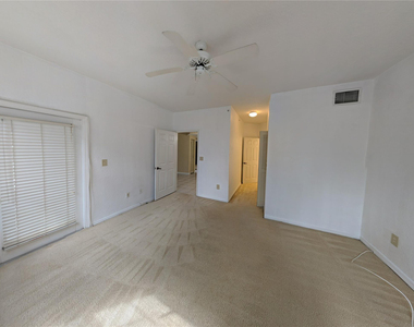761 Sw 148th Avenue - Photo Thumbnail 2