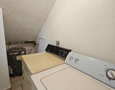 761 Sw 148th Avenue - Photo Thumbnail 18