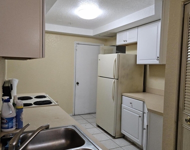 761 Sw 148th Avenue - Photo Thumbnail 14