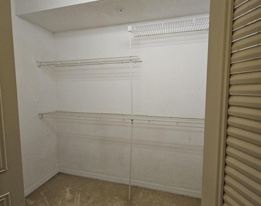 761 Sw 148th Avenue - Photo Thumbnail 16