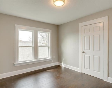 2932 Travis Avenue - Photo Thumbnail 19