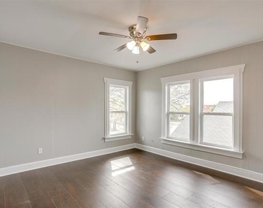 2932 Travis Avenue - Photo Thumbnail 26