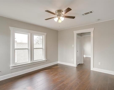 2932 Travis Avenue - Photo Thumbnail 27