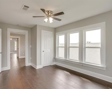 2932 Travis Avenue - Photo Thumbnail 23