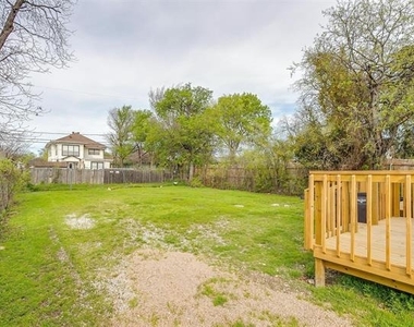 2932 Travis Avenue - Photo Thumbnail 28