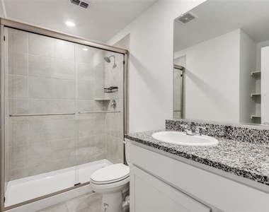 6723 Coulter Drive - Photo Thumbnail 14