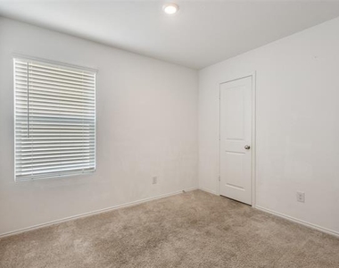 6723 Coulter Drive - Photo Thumbnail 17