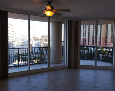 100 S Birch Road - Photo Thumbnail 7