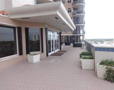 100 S Birch Road - Photo Thumbnail 28