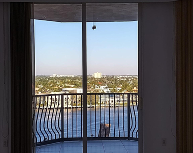 100 S Birch Road - Photo Thumbnail 8