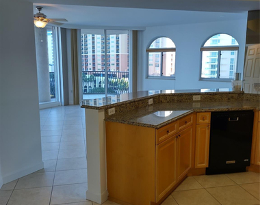 100 S Birch Road - Photo Thumbnail 5
