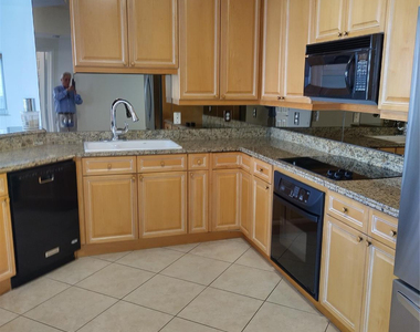 100 S Birch Road - Photo Thumbnail 3
