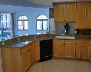 100 S Birch Road - Photo Thumbnail 4