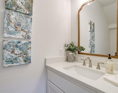 211 Cardinal Woods Court - Photo Thumbnail 15