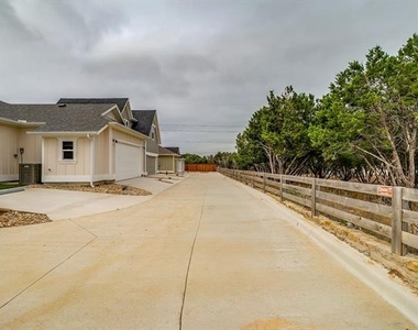 112 Cardinal Woods Court - Photo Thumbnail 25