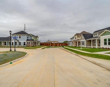 110 Cardinal Woods Court - Photo Thumbnail 27