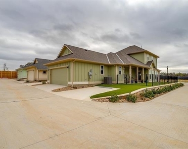 110 Cardinal Woods Court - Photo Thumbnail 23