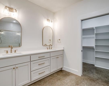 108 Cardinal Woods Court - Photo Thumbnail 12