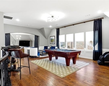 4007 Barlow Court - Photo Thumbnail 15