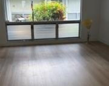 4511 Ne 21st Avenue - Photo Thumbnail 3