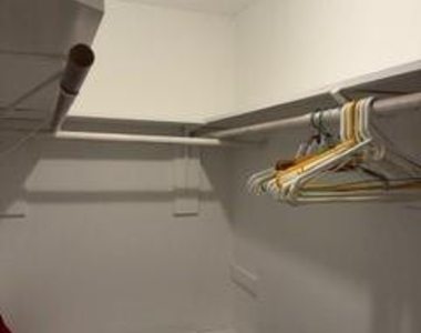 4511 Ne 21st Avenue - Photo Thumbnail 7