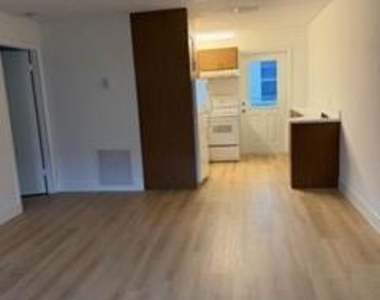 4511 Ne 21st Avenue - Photo Thumbnail 2