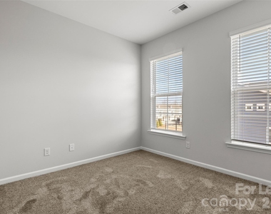 6985 Waterstone Drive - Photo Thumbnail 24