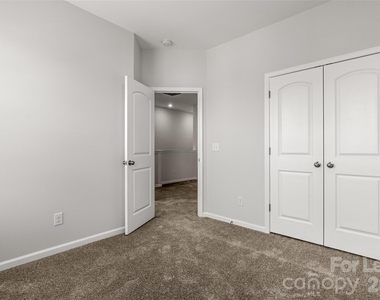 6985 Waterstone Drive - Photo Thumbnail 25