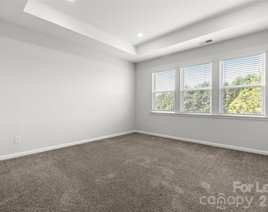 6985 Waterstone Drive - Photo Thumbnail 28