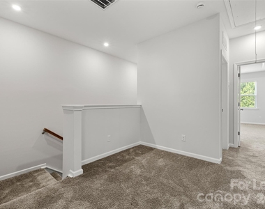 6985 Waterstone Drive - Photo Thumbnail 21