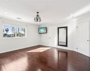 7659 Coldwater Canyon Court - Photo Thumbnail 38
