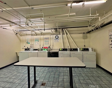 5625 Sumner - Photo Thumbnail 38