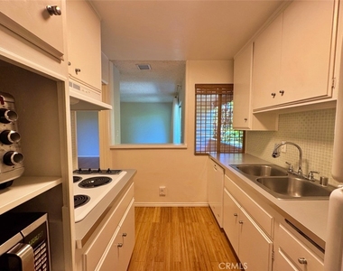 5625 Sumner - Photo Thumbnail 24