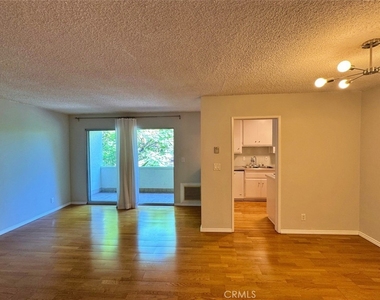 5625 Sumner - Photo Thumbnail 14