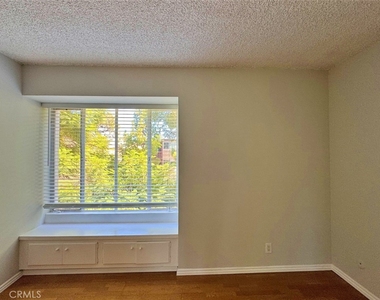 5625 Sumner - Photo Thumbnail 17