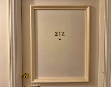 5625 Sumner - Photo Thumbnail 2