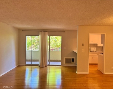 5625 Sumner - Photo Thumbnail 12