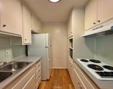 5625 Sumner - Photo Thumbnail 27