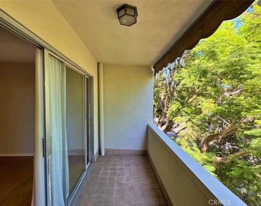 5625 Sumner - Photo Thumbnail 34