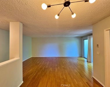 5625 Sumner - Photo Thumbnail 7
