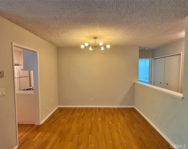 5625 Sumner - Photo Thumbnail 11