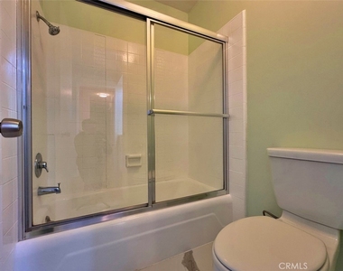 5625 Sumner - Photo Thumbnail 29