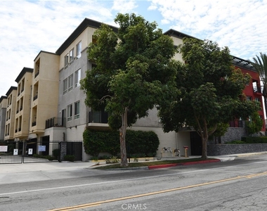2742 Cabrillo Avenue - Photo Thumbnail 2