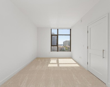 700 W E Street - Photo Thumbnail 18