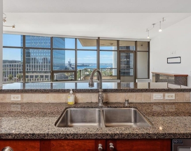 700 W E Street - Photo Thumbnail 3