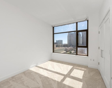 700 W E Street - Photo Thumbnail 23