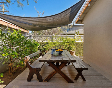 3612 Greenwood Avenue - Photo Thumbnail 13