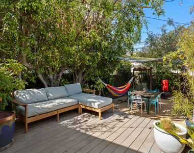 3612 Greenwood Avenue - Photo Thumbnail 1