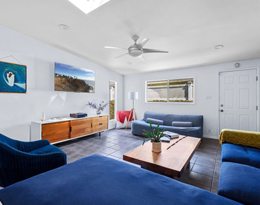 3612 Greenwood Avenue - Photo Thumbnail 7