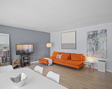 74125 San Marino Way - Photo Thumbnail 7